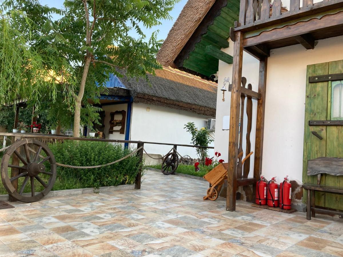 Casa Soarelui Hotel Murighiol Ngoại thất bức ảnh