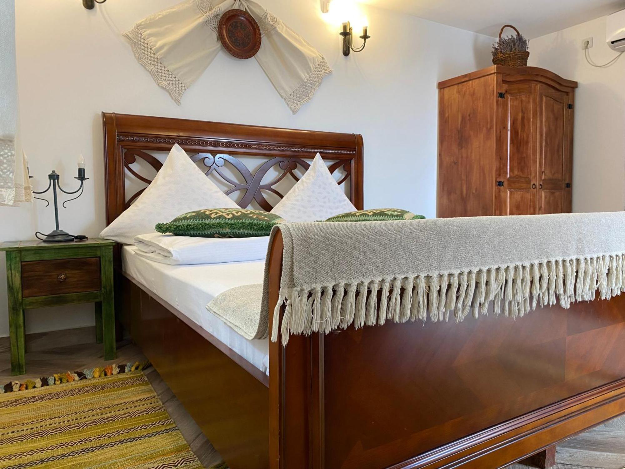 Casa Soarelui Hotel Murighiol Ngoại thất bức ảnh